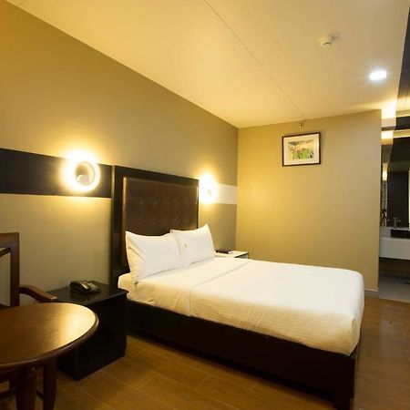 The Lucky 9 Budget Hotel Tagum Dış mekan fotoğraf